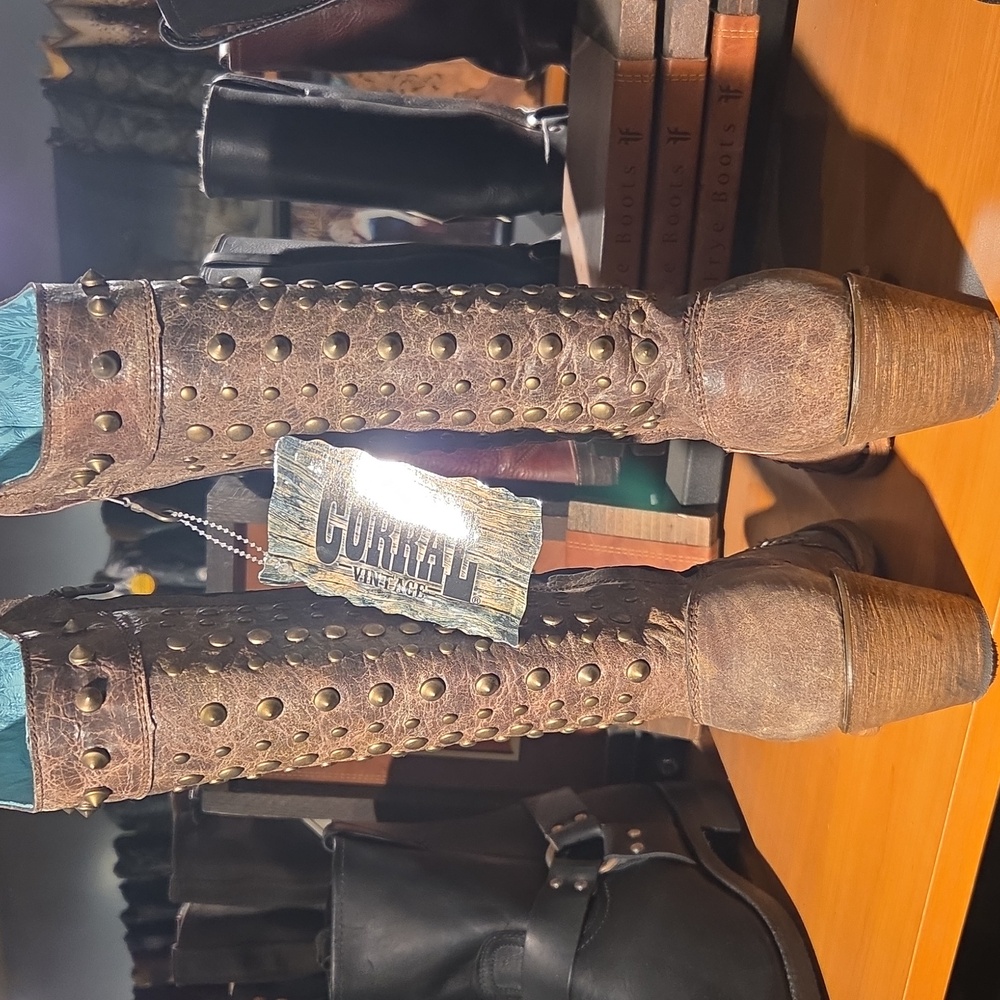 Corral Ladies Brown Studded Tall ZIP boots - Picture 3 of 6